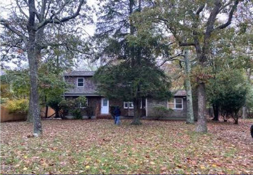 Center Moriches NY - Frontbefore 2 1