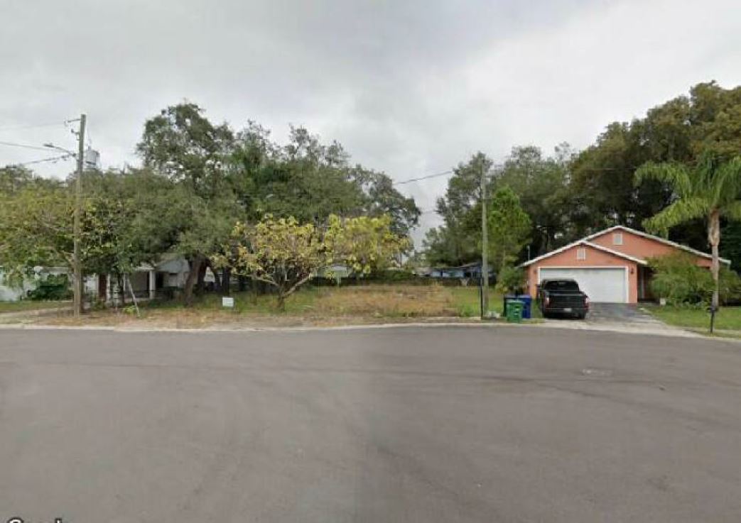 For Cash Out And  In Tampa Florida - Frontview